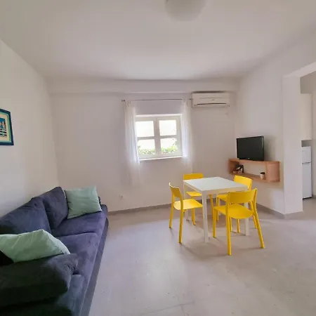 Apartments Iskra Duce Exterior photo