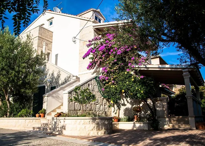 Apartments Iskra