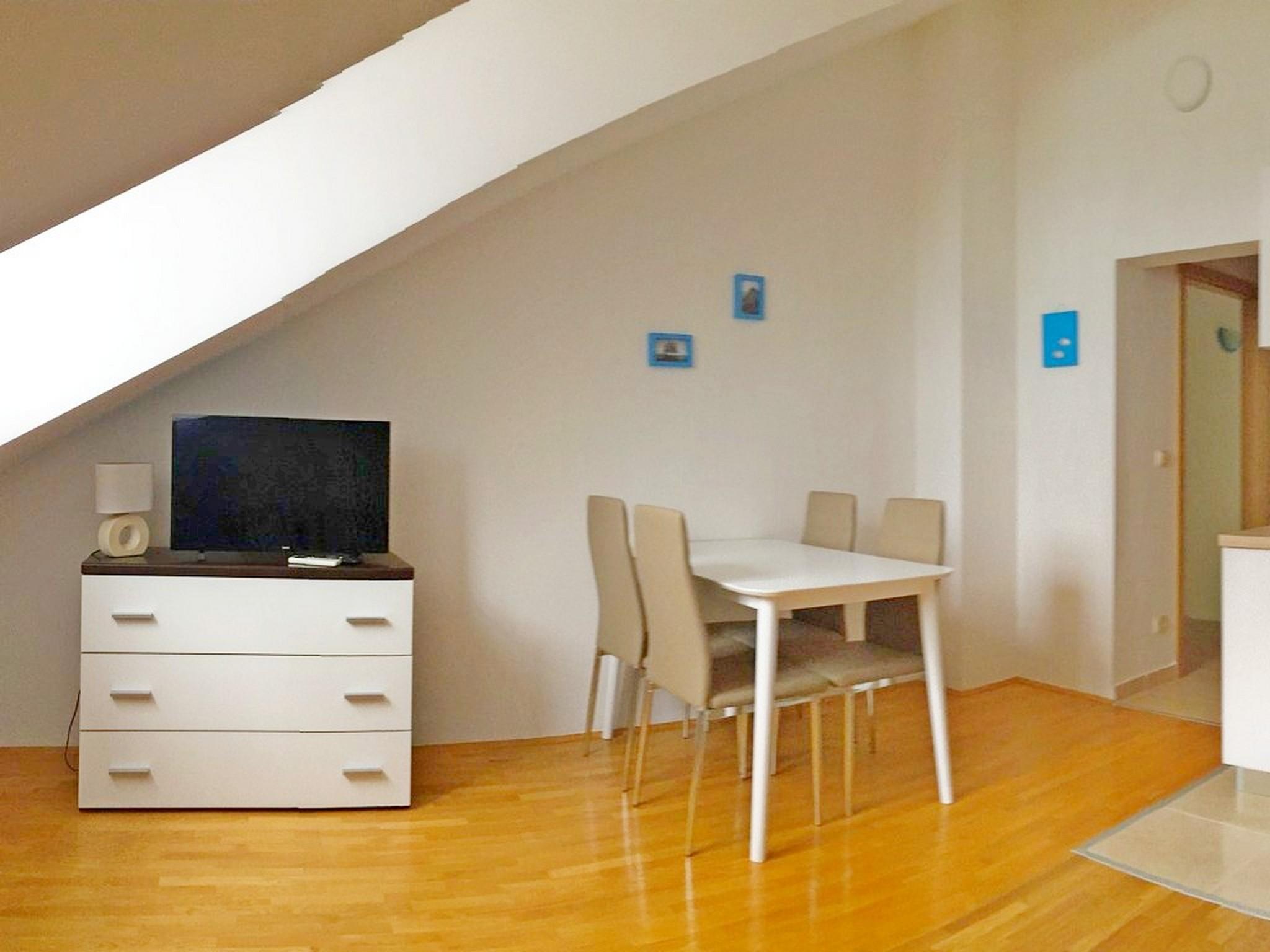 Apartment Iskra *