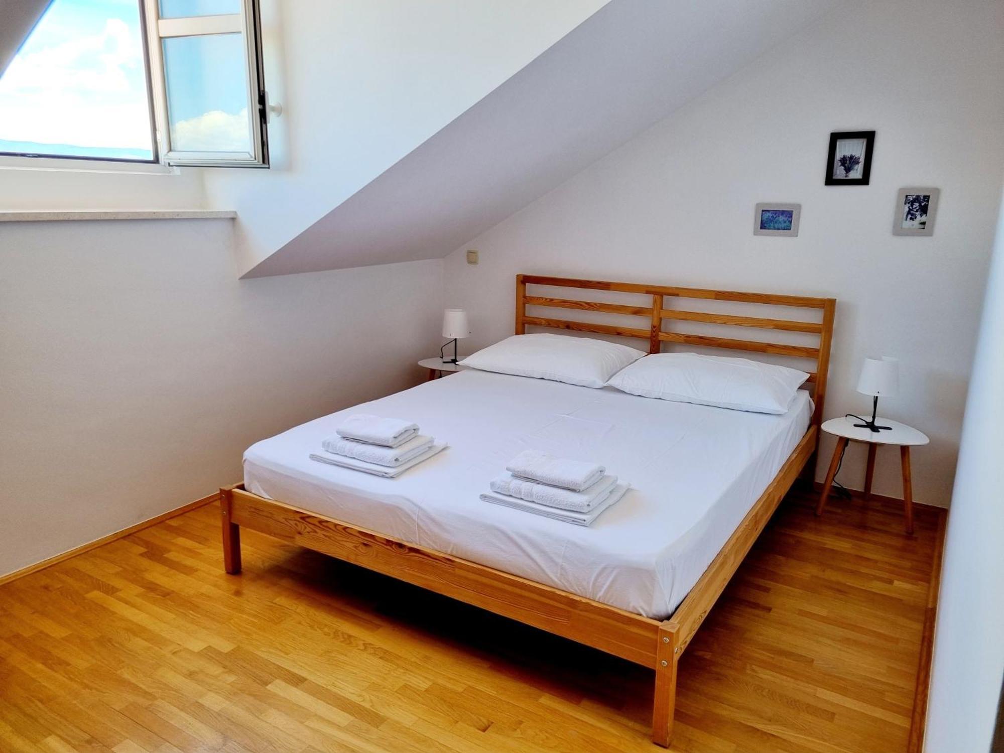 Iskra Apartment