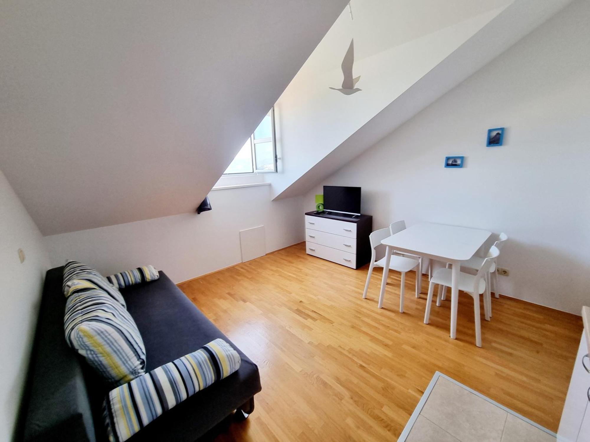 Iskra Apartment Duce